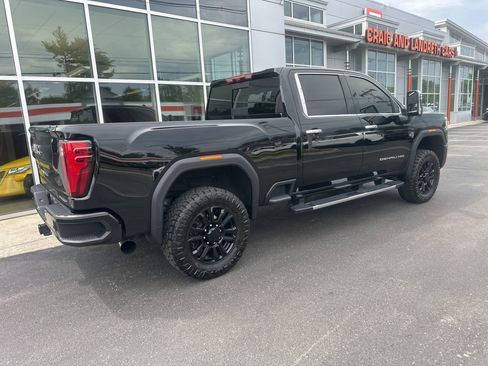 Used 2025 GMC Sierra 3500 Denali w/ Denali Reserve Package AWD/4WD image 8
