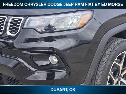 New 2026 Jeep Compass Limited w/ Mopar Graphics Package image 6