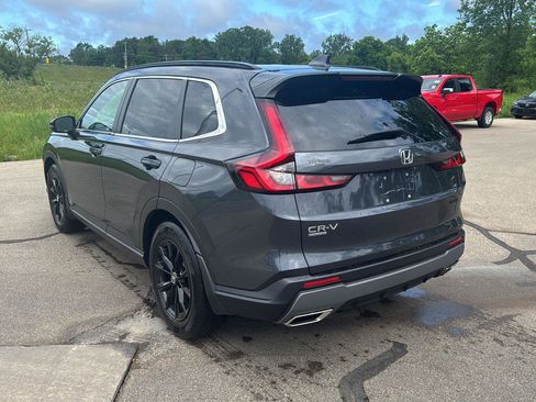 Used 2023 Honda CR-V Sport image 3