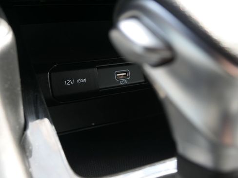 Used 2023 Kia Telluride LX image 20