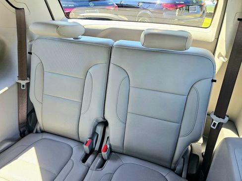 Used 2018 GMC Acadia SLT FWD image 23