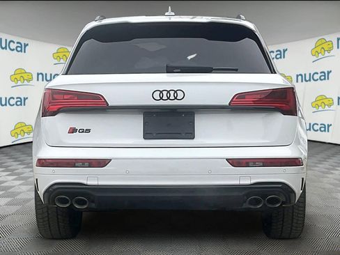 Used 2024 Audi SQ5 Prestige w/ Prestige Package image 5