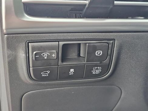 Used 2025 Hyundai Tucson Limited AWD/4WD image 24