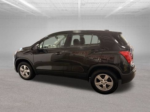 Used 2016 Chevrolet Trax LS AWD/4WD image 4
