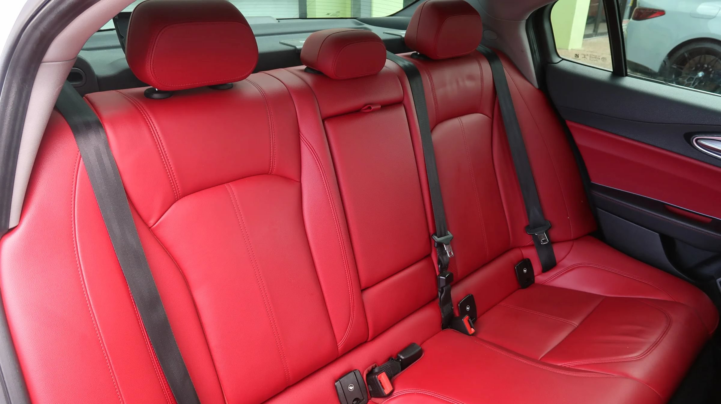 Used 2020 Alfa Romeo Giulia RWD image 23