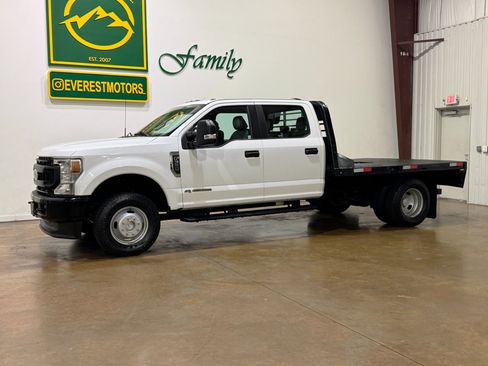 Used 2022 Ford F350 XL w/ Power Equipment Group image 3