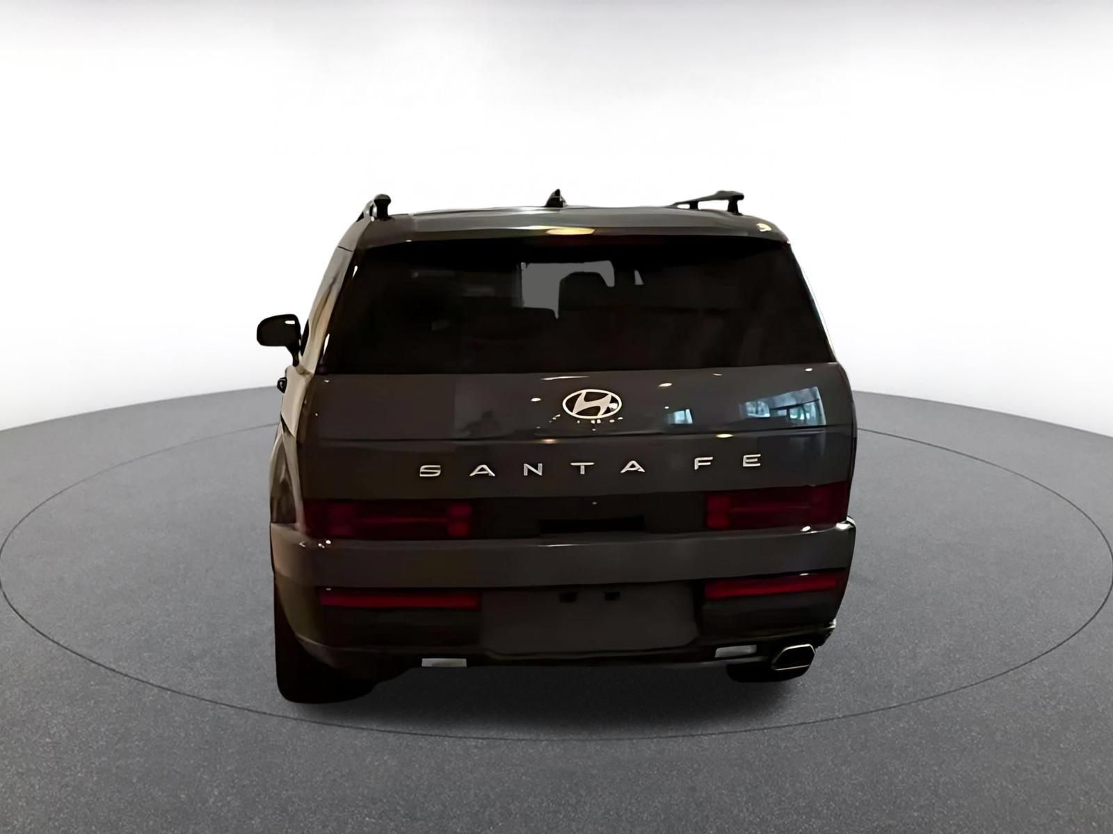 Used 2025 Hyundai Santa Fe SEL FWD image 10