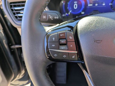 Certified 2022 Ford Escape SEL w/ Technology Package image 18