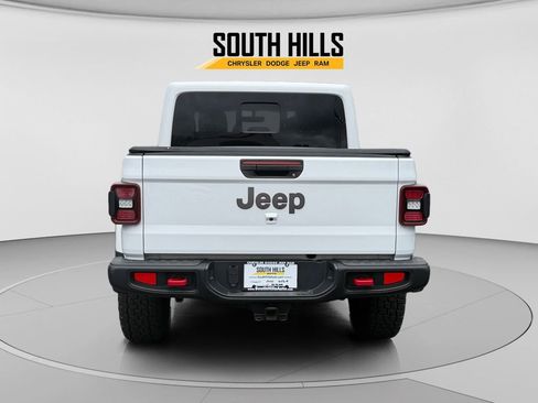 Certified 2020 Jeep Gladiator Rubicon AWD/4WD image 4