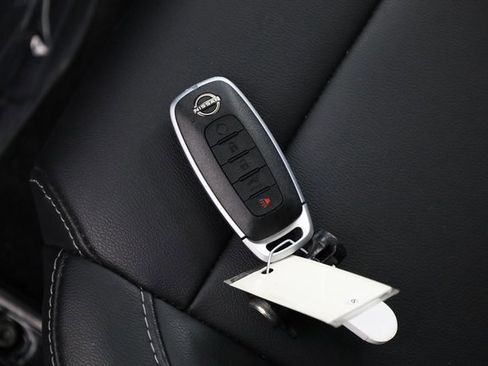 Certified 2025 Nissan Murano SL image 33