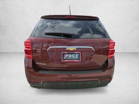 Used 2017 Chevrolet Equinox LT image 7