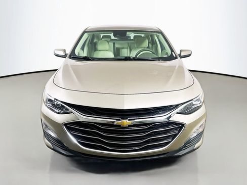 Used 2024 Chevrolet Malibu LT FWD image 2