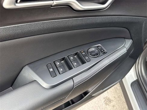 New 2026 Kia Sportage EX image 10