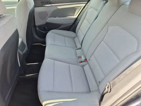 Used 2020 Hyundai Elantra SEL FWD image 19