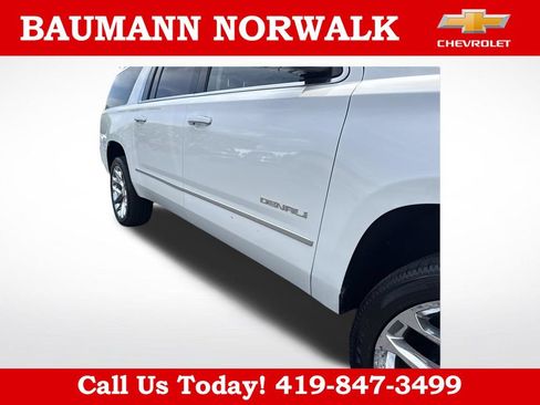 Used 2017 GMC Yukon XL Denali w/ Open Road Package AWD/4WD image 10