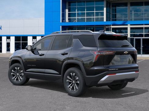 New 2026 Chevrolet Equinox LT image 3