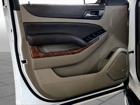 Used 2017 Chevrolet Tahoe Premier RWD image 22