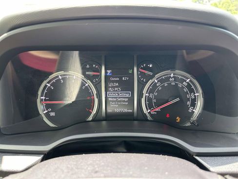 Used 2020 Toyota 4Runner TRD Off-Road AWD/4WD image 14
