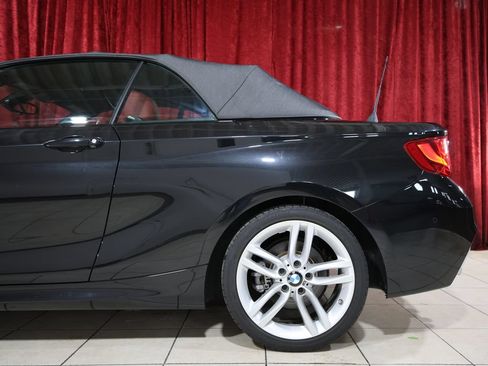 Used 2017 BMW 230i Convertible w/ M Sport Package RWD image 7