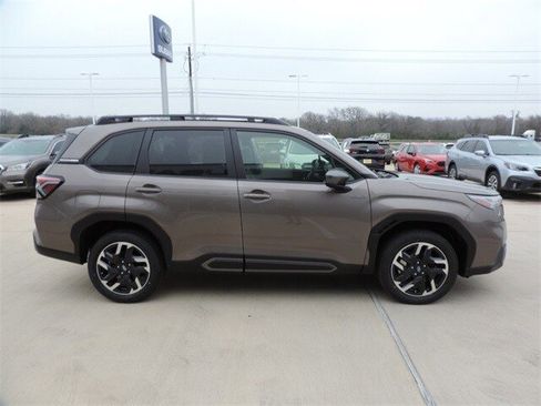 New 2025 Subaru Forester Limited image 4