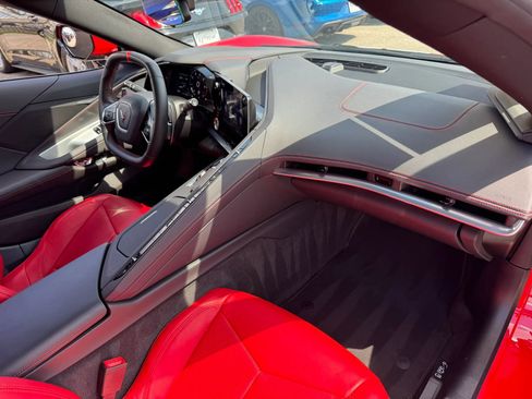 Used 2022 Chevrolet Corvette Stingray Coupe w/ Z51 Performance Package RWD image 22