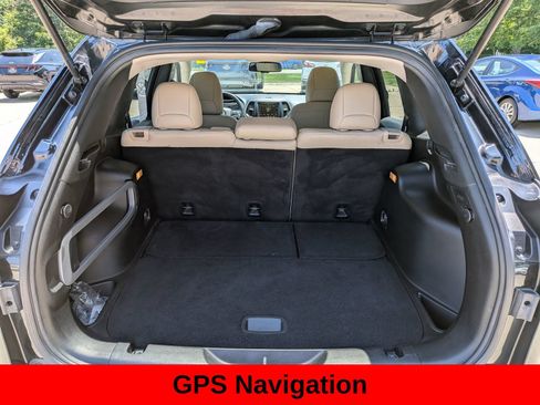 Used 2016 Jeep Cherokee Limited w/ Trailer Tow Group AWD/4WD image 9