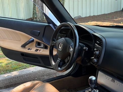 Used 2005 Honda S2000 image 20
