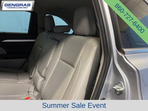 Used 2016 Toyota Highlander XLE w/ Protection Package #3 AWD/4WD image 26