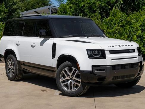 New 2026 Land Rover Defender 130 X-Dynamic SE AWD/4WD image 7