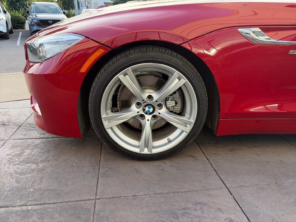 Used 2014 BMW Z4 sDrive35i RWD image 11