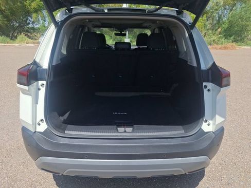 Certified 2023 Nissan Rogue SV w/ SV Premium B Package FWD image 14