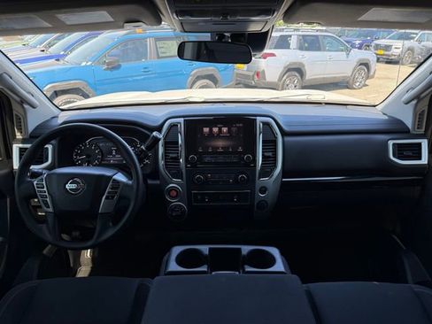 Used 2021 Nissan Titan SV w/ Accessory Utility Package AWD/4WD image 11