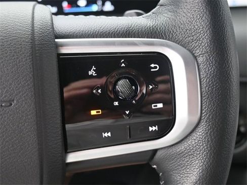 Used 2025 Nissan Armada SL w/ Captain's Chari Seat Package image 16