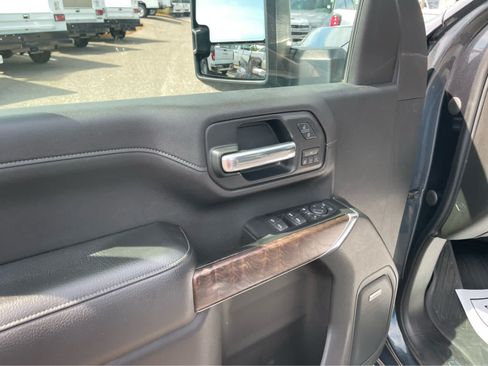 Used 2020 GMC Sierra 2500 Denali w/ Denali Ultimate Package AWD/4WD image 14