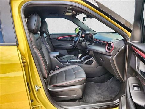 Used 2025 Chevrolet TrailBlazer RS w/ Driver Confidence Package AWD/4WD image 19