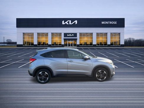 Used 2018 Honda HR-V EX image 4