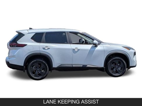 New 2026 Nissan Rogue SV FWD image 6