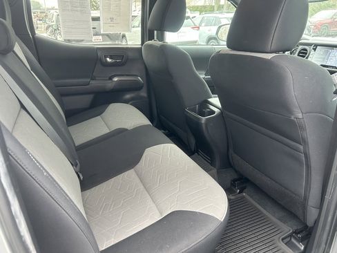 Used 2023 Toyota Tacoma TRD Sport image 13