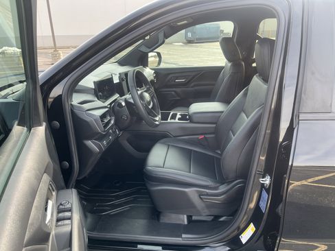 Used 2024 Chevrolet Silverado EV W/T image 12