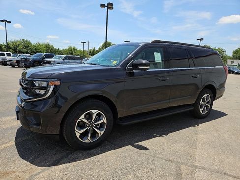 New 2027 Ford Expedition Max Active RWD image 5