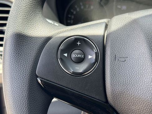 Used 2022 Honda HR-V LX image 26
