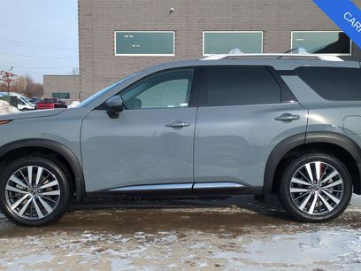 Used 2022 Nissan Pathfinder Platinum w/ Cargo Package