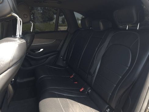 Used 2017 Mercedes-Benz GLC 300 4MATIC image 21