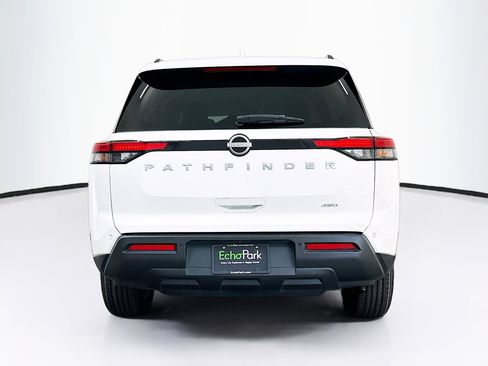 Used 2025 Nissan Pathfinder SV AWD/4WD image 7