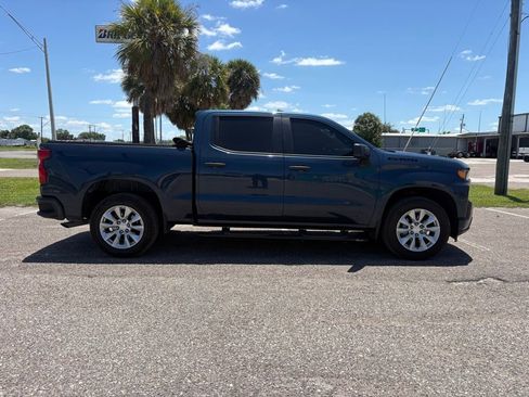 Used 2022 Chevrolet Silverado 1500 Custom w/ LPO, Dark Essentials Package RWD image 2