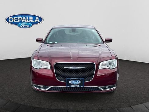 Used 2019 Chrysler 300 Touring w/ Driver Convenience Group AWD/4WD image 10