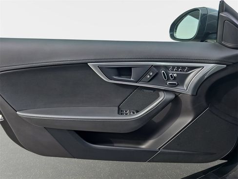 Certified 2023 Jaguar F-TYPE P450 image 25