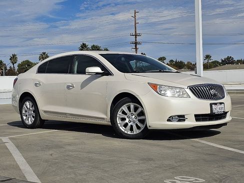 Used 2013 Buick LaCrosse Leather w/ Entertainment Package image 3