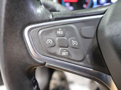 Used 2017 Chevrolet Malibu LT w/ Leather Package FWD image 35