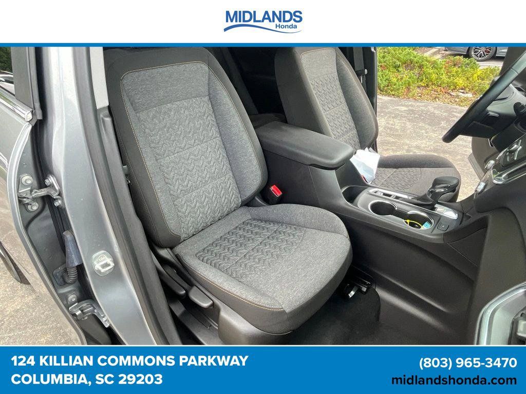 Used 2023 Chevrolet Equinox LT FWD image 24